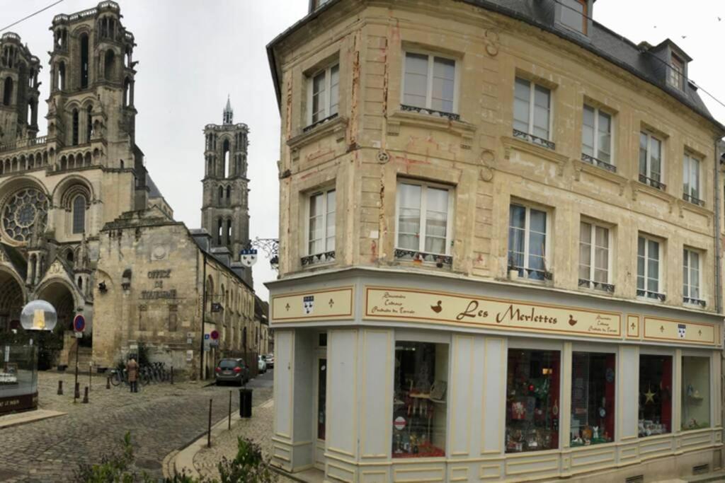 Laon : « Suite Privee Au Pied De La Cathedrale » מראה חיצוני תמונה