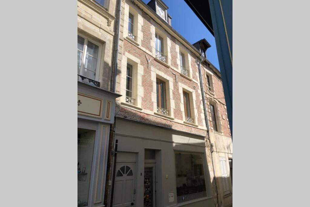 Laon : « Suite Privee Au Pied De La Cathedrale » מראה חיצוני תמונה